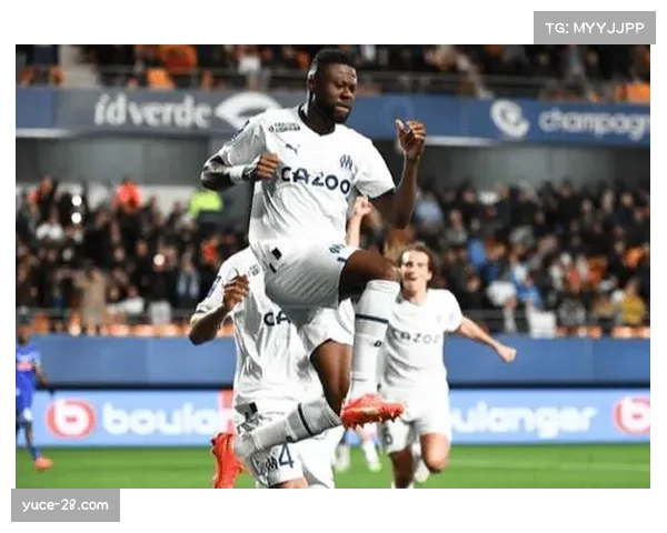 南特与梅斯同积十一分 法甲降级区竞争白热化